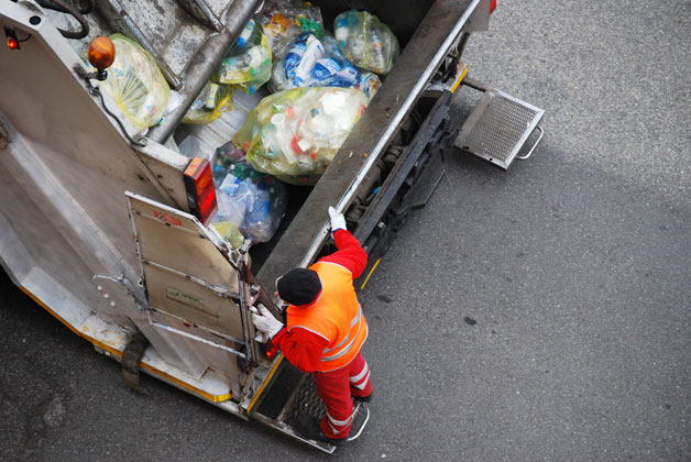 Как заключить договор на вывоз мусора: составление и процедура отбора проб