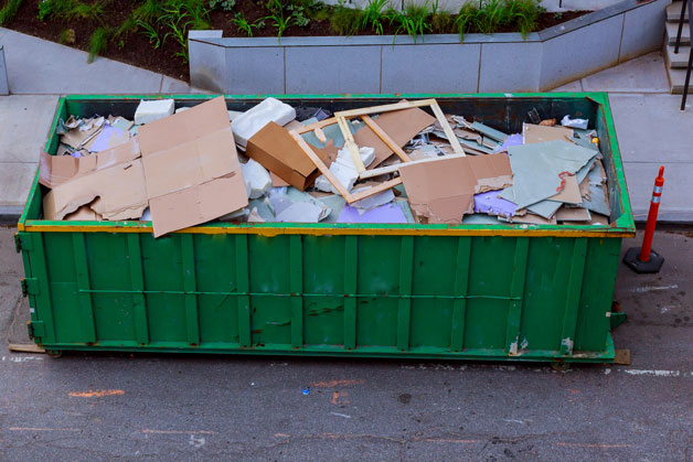 Какой мусор можно выбрасывать в контейнер во дворе, какой нельзя